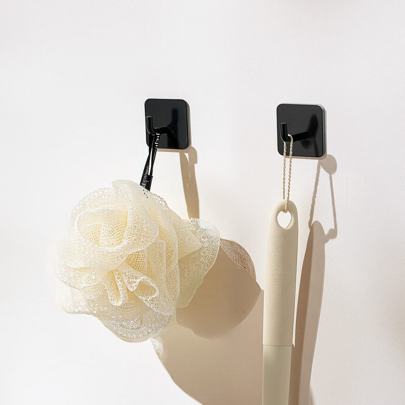 Crochets adhésifs auto-adhésifs