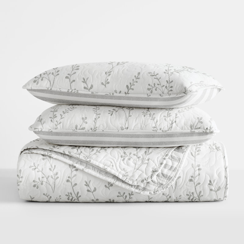 Light Gray and White Reversible Microfiber Quilt Set with Shams