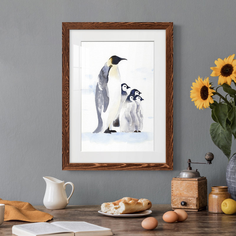 Emperor Penguins I Premium encadré mat - prêt à accrocher, Érable encadré, H 37,5 po x l 27,5 po x P 1 po