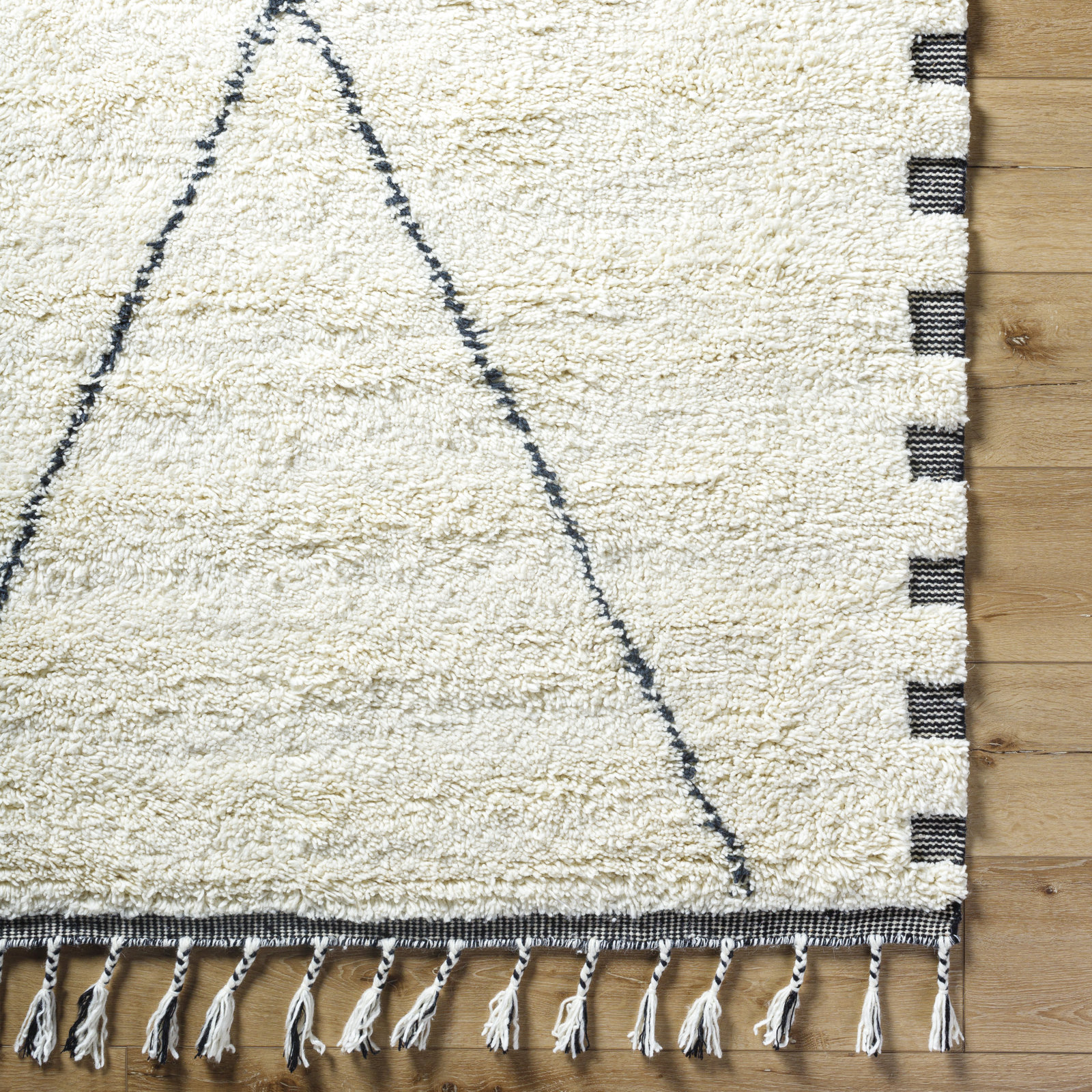 Jovan Handmade Wool White Rug, Rectangle 9' x 12'