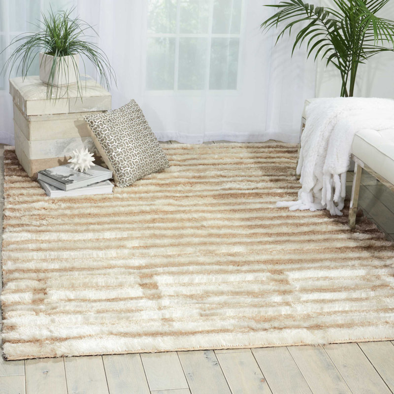 Tapis de vison poils longs à la main touffeté à la main Chiana, Rectangle 3 pi 6 po x 5 pi 6 po