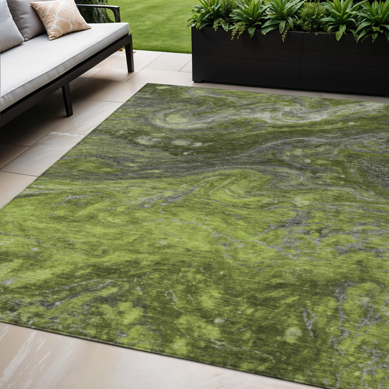Tapis intérieur lavable abstrait vert olive et vert lime HomeRoots 5 pi x 8 pi