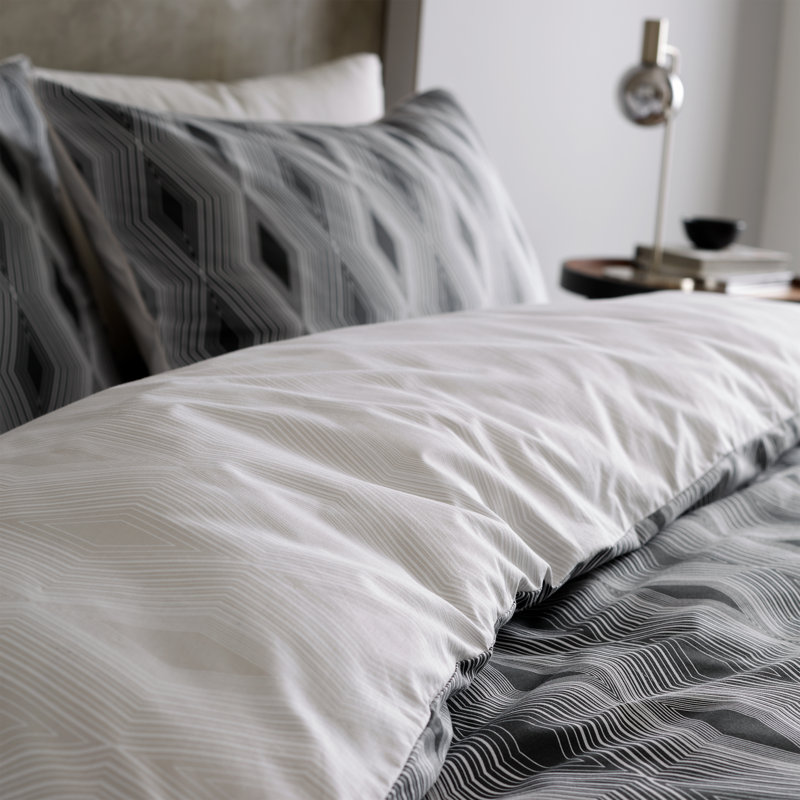 Ziggurat Geo Duvet Set, Super King Duvet Cover + 2 Standard Pillowcases