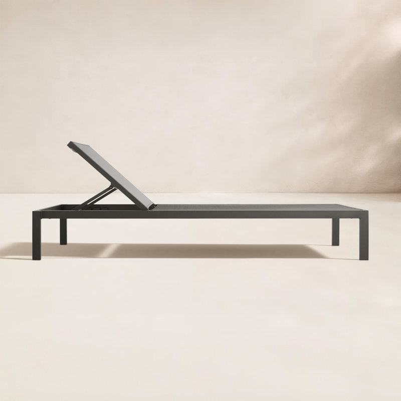 Skiff Outdoor Sun Lounger Single Chaise, Carbon