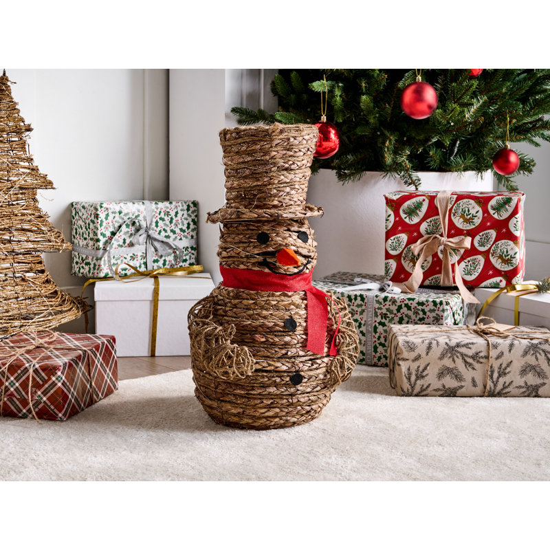 Christmas Figurines & Collectibles