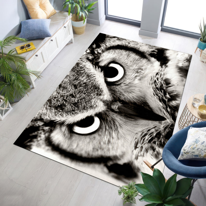 Soft Non-Woven Printed Rug with Intricate Floral Design Perfect for Enhancing Your Living Room or Bedroom Decor