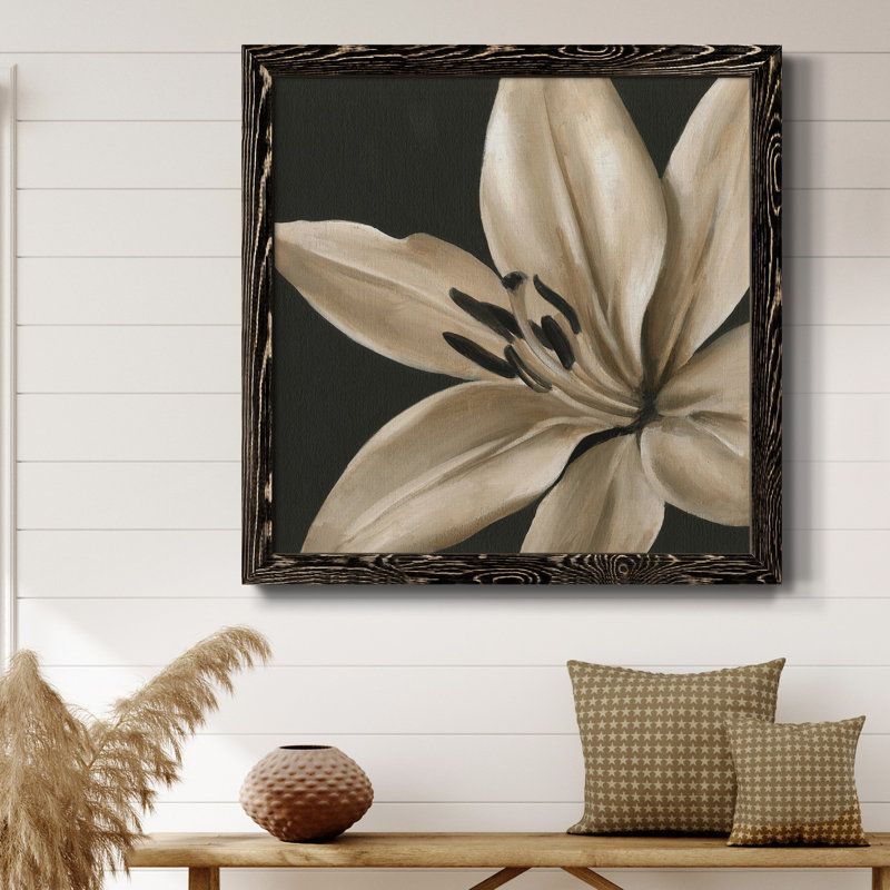 Classical Blooms III - Art mural encadré sur toile, H 17 po x l 17 po x P 1,5 po, Noir