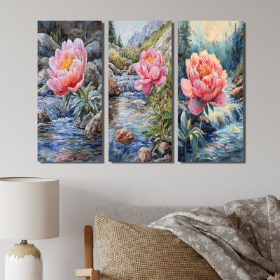 Pivoines et la rivière de montagne I - Collection de grandes impressions sur pivoines dorées