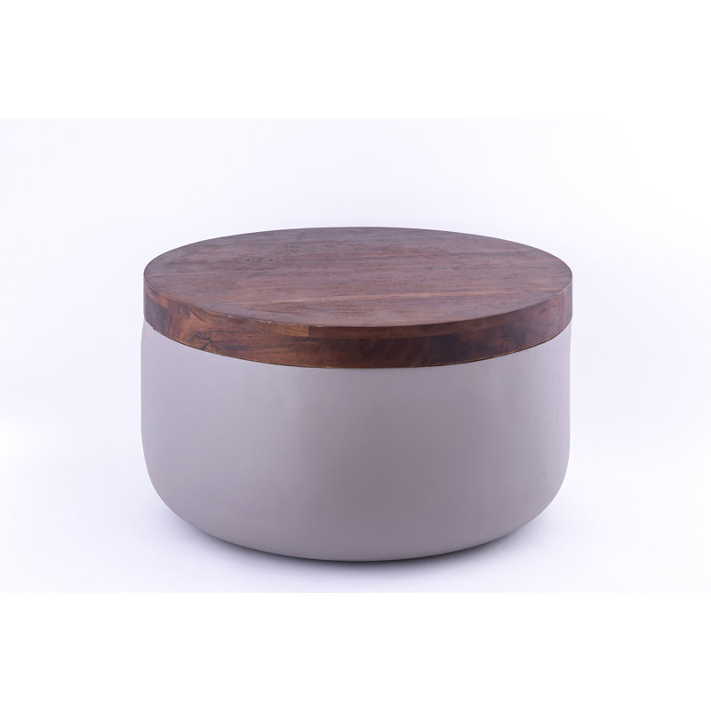 Table d'appoint en bois avec base en fer