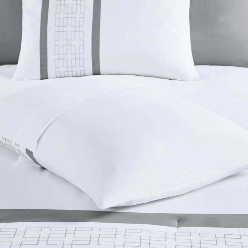 Ensemble d'édredon brodé très grand 8 pièces - style sophistiqué, 8 coussins décoratifs transitionnels, Blanc