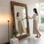 Miroirs pleine longueur rectangulaires en bois massif-129383986