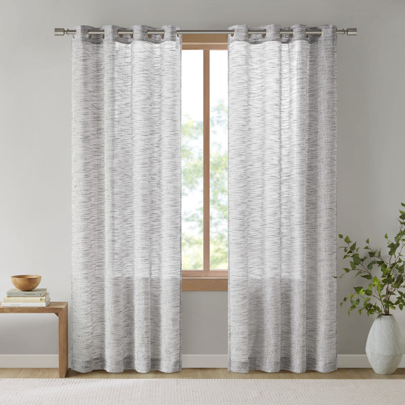 Panneau de rideau simple transparent avec œillets de couleur unie, L 50 po x L 84 po, Noir