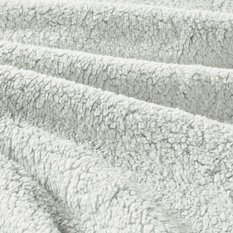 Édredon gris avec velours finement écrasé et motif charmant pour lit double / grand
