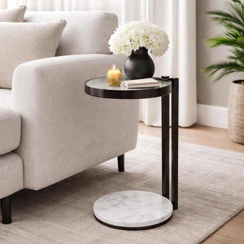 Table d'appoint noire avec plateau en verre et base en marbre blanc