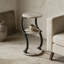 Table d'appoint à 3 niveaux avec design en forme de S, table de bout de style industriel pour le salon, la chambre à coucher et les petits espaces, table d'appoint compacte avec plateau en bois et structure en métal