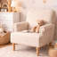 Fauteuil rembourré en bois-397560427