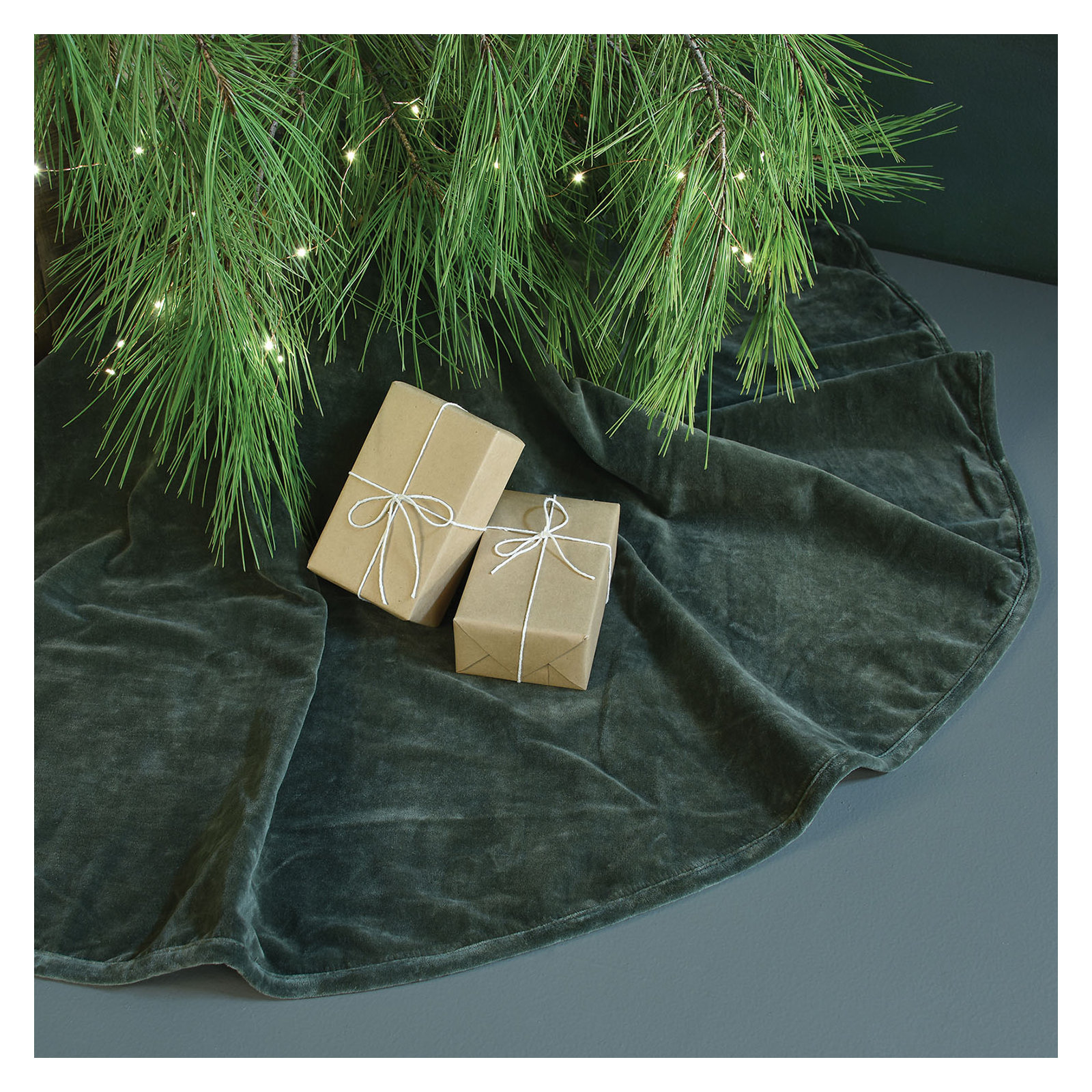 Velvet Tree Skirt
