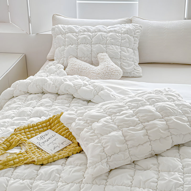 Cloudy Soft Comforter Set - Soft Microfiber, Tufted Boho Comforter Set, King Comforter + 2 King Shams