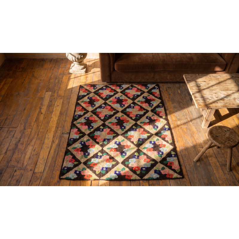 Small Scatter Size American Hooked Multicolor Wool 1930s Antique Rug