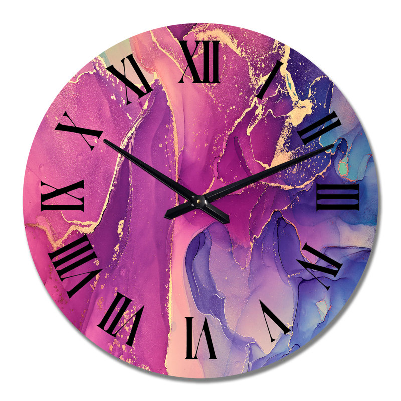 Horloge murale, Surdimensionné