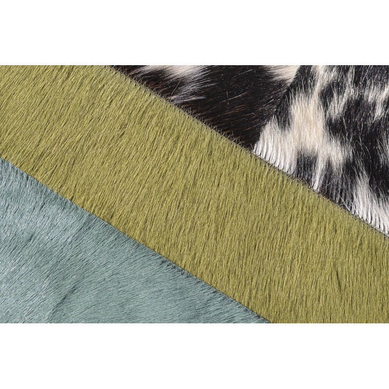 Nueva Raya Cowhide Striped Area Rug, Round 4'11"