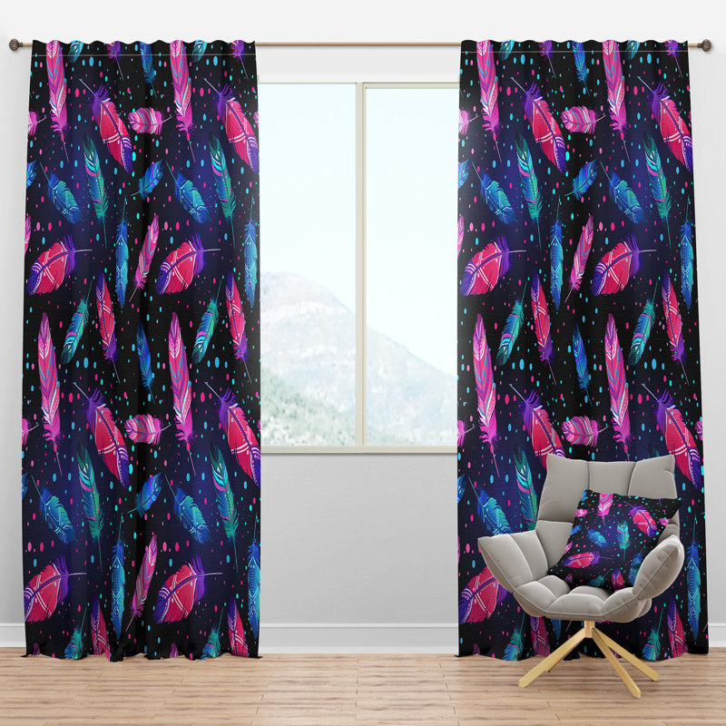 Motif avec des plumes d'oiseaux peintes - Rideau bohémien - Velours obscurcissant - 1 panneau, l 52 po x L 108 po