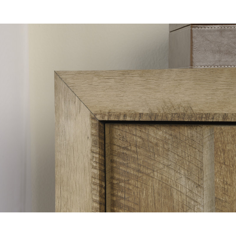 Euell Armoire Coa