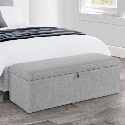 Mount Hope Blanket Chest