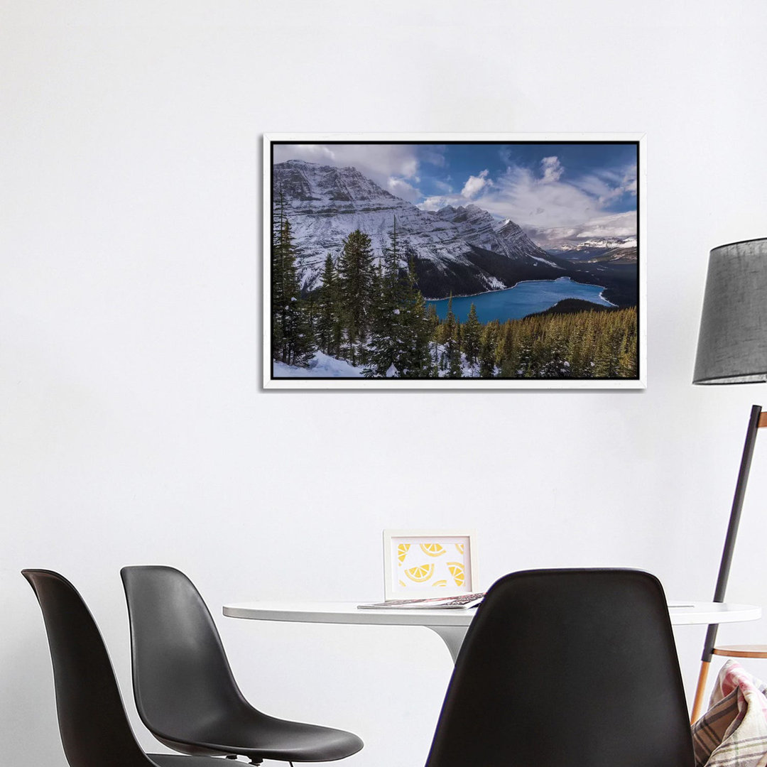 Beautiful Peyto von Sergio Lanza - Galerie-verpackte Leinwand Giclée auf Leinwand