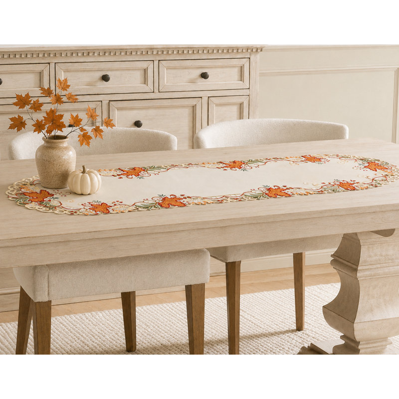 Chemin de table Schumacher, L 70 po x l 15 po