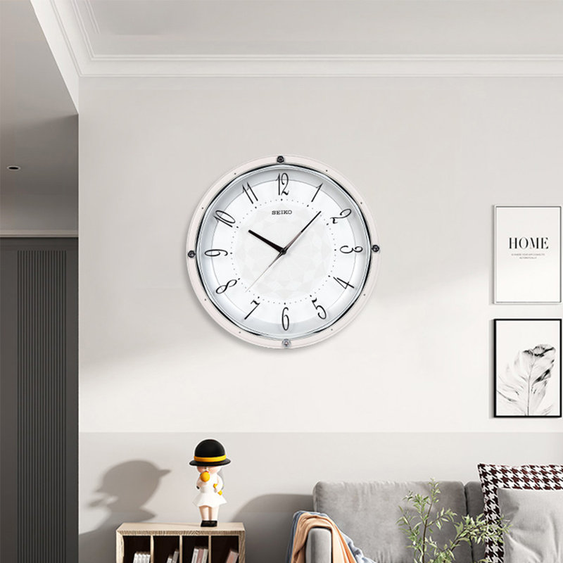 White Round Analog Wall Clocks