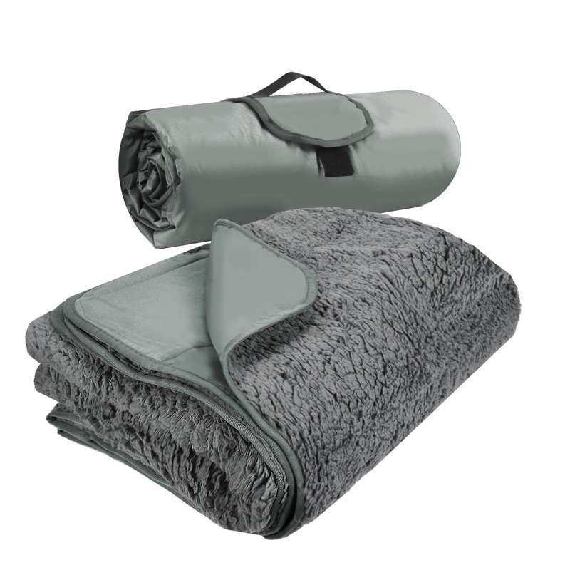 Couverture imperméable pour l'extérieur Tirrinia, L 59 po x L 79 po, Gris clair