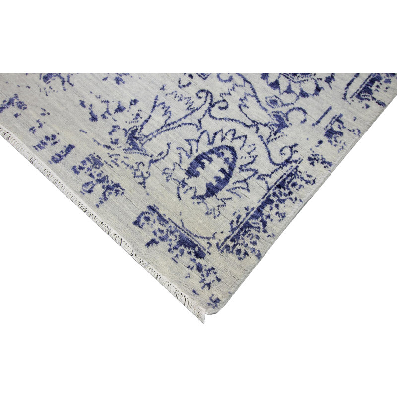 Oriental Area Rug in Silver, Rectangle 9' x 12'