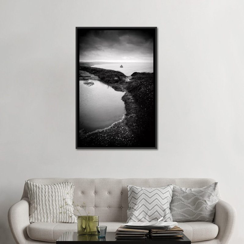Puddle & Pond, reproduction de photo sur toile tendue, Toile avec cadre noir, Pas de tapis, H 48 po x l 32 po x P 1,5 po