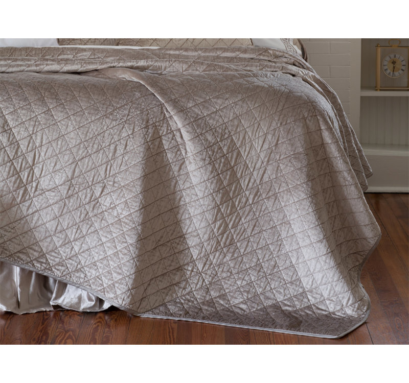 Chloe Coverlet, Champagne, Queen 