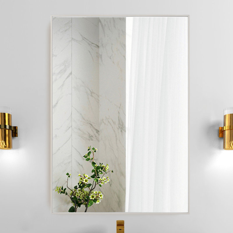 Miroir de salle de bain Idina, H 38 po x l 26 po x P 0,86 po, Blanc