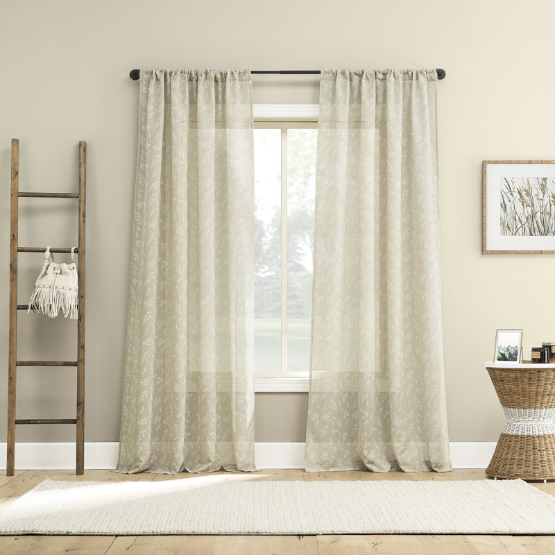 Panneau de rideau transparent avec passe-tringle Briarwood, L 50 po x L 63 po, Beige