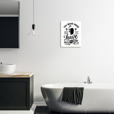 "Silly Bathroom Humor", typographie sur papier hygiénique, art mural par lettres et lignes