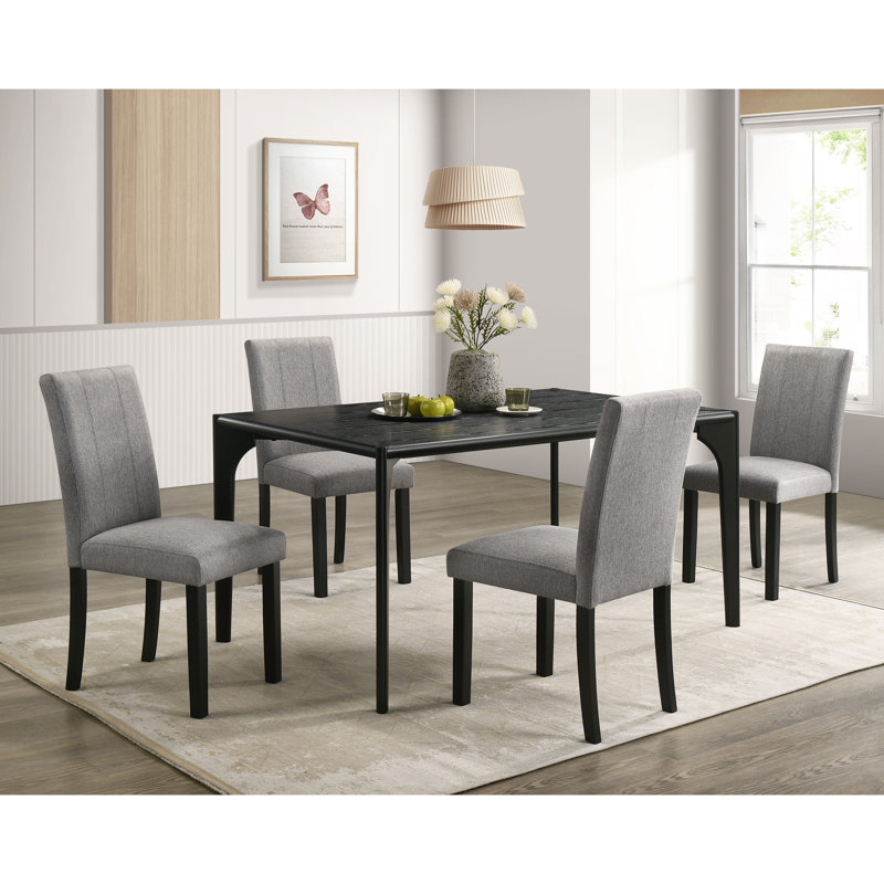 Ensemble de table de salle à manger 5 pièces Martez, 5 Pieces: Table, 4 Chairs