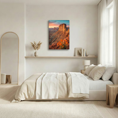 Ensemble de 1 tableau sur toile tendue représentant un coucher de soleil dans un canyon désertique avec des fleurs oranges
