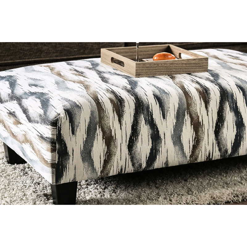 Revêtement en microfibre douce de conception contemporaine avec pieds en bloc effilés, poids du produit 40 lb, hauteur du colis 18 po