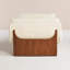 Banc rembourré blanc-438718189
