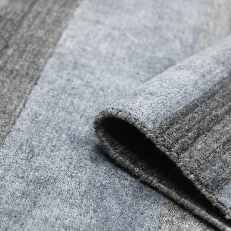 Gray and Multicolor Handmade Wool Stripe 4' x 6' Area Rug