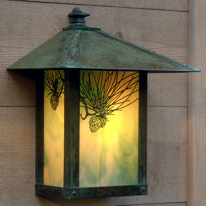 Lanterne murale d'extérieur McLoud, Colibri, Patine vert-de-gris, Blanc opalescent