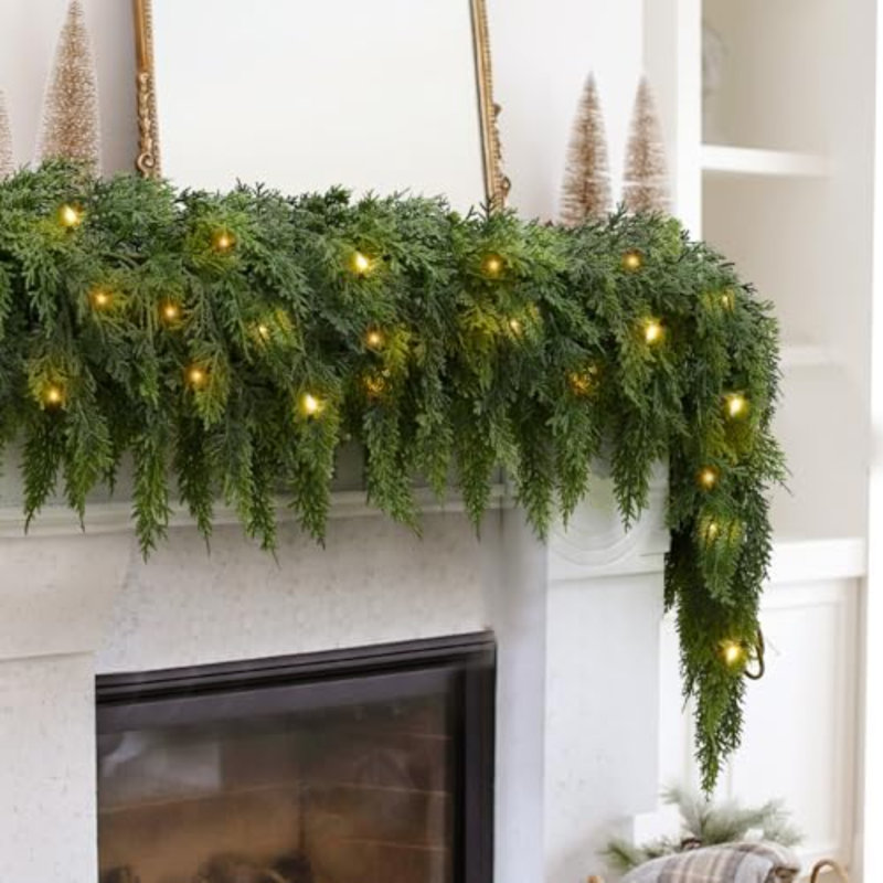 Guirlande de Noël de 4,5 m (2 pièces) avec lumières DEL, guirlande de cèdre artificiel au toucher réaliste avec 200 branches de cèdre, 8 modes d'éclairage pour foyer, chemin de table, escalier, décoration hivernale des fêtes