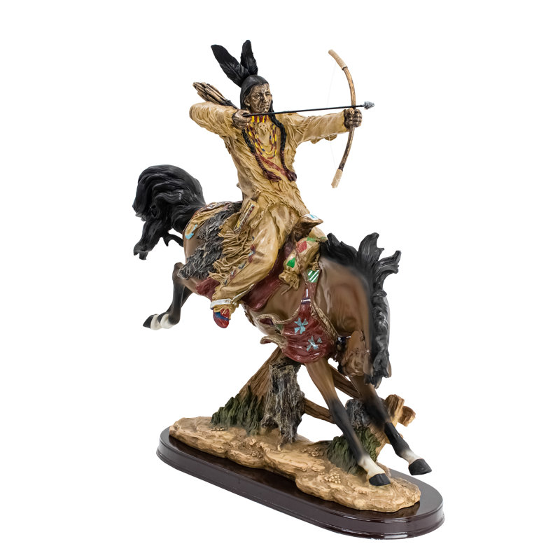 Figurines & Sculptures
