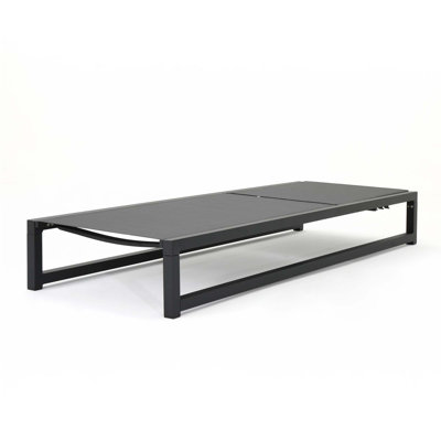 Chaise Lounge
