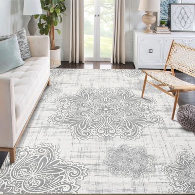 Saruf Washable Floral Indoor Rug