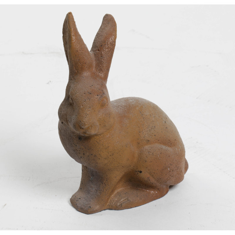 Statue de Gaius avec oreilles verticales