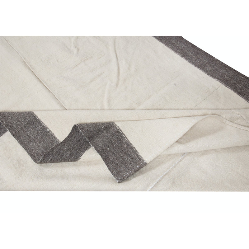 Tapis de couloir 4,7 x 13,3 pi tissé à la main en beige uni avec bordure brune, entièrement en laine